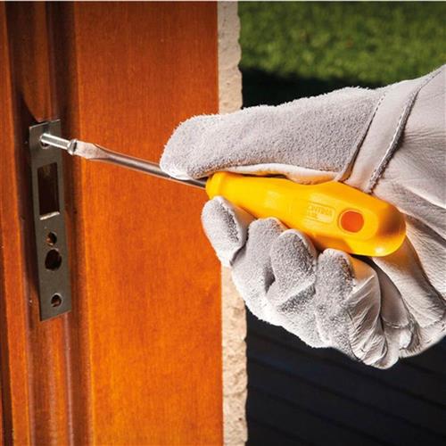 Chave de Fenda Ponta Chata 1/8x4" Master - 41500011 - TRAMONTINA Chave de Fenda Ponta Chata 1/8x4" Master - 41500011 - TRAMONTINA